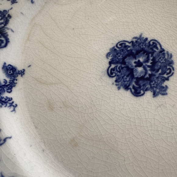 Pre-owned Flow Blue & White 8" Plate. Upper Hanley VICTORIA Pottery of England - Picture 3 of 8